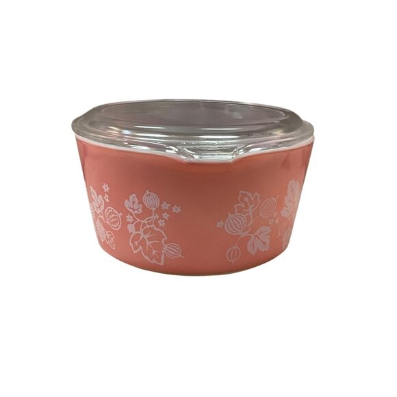 Pyrex Cinderella Casserole Dish with Lid Used Pink Gooseberry Round 473 1 QT 36 - Picture 3 of 16